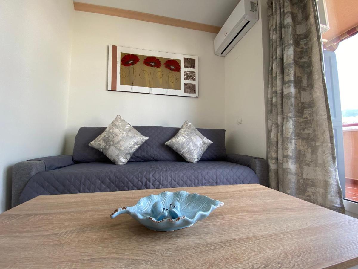 Fuengirola Holiday Apartment W/Balcony View & Pool Exterior foto