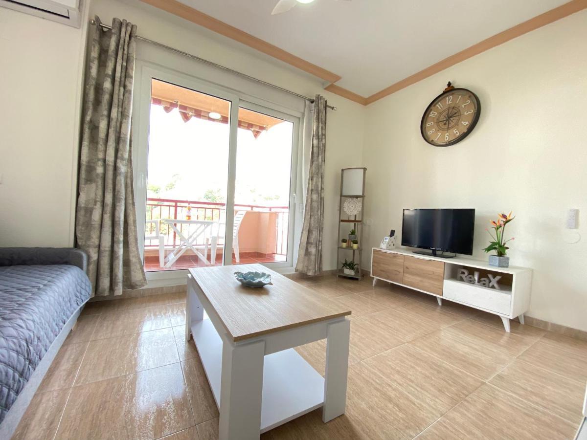 Fuengirola Holiday Apartment W/Balcony View & Pool Exterior foto